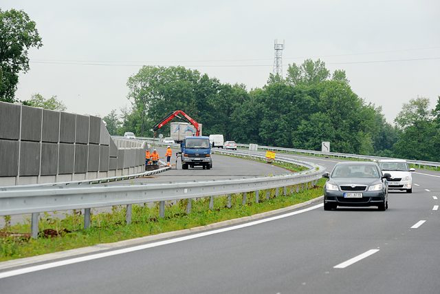 Silnice  (ilustrační foto) | foto: Honza Ptáček,  Český rozhlas
