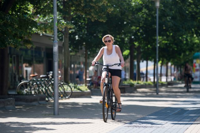 K tomu,  že v Pardubicích jezdí úředníci na kole,  se město inspirovalo v partnerském holandském Doetinchemu | foto: Josef Vostárek,  ČTK
