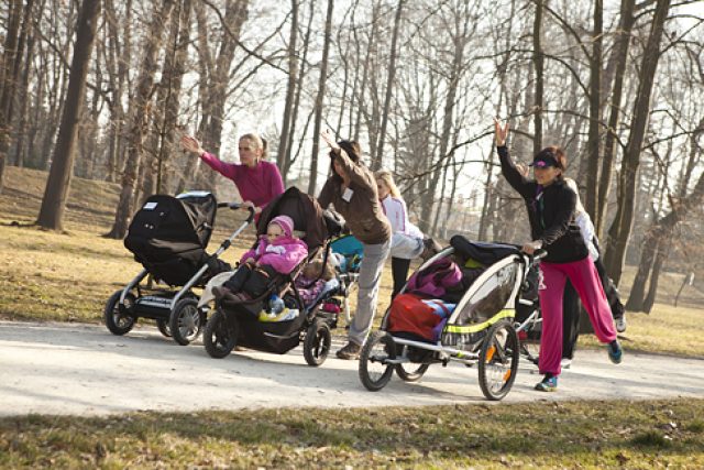 Maminky s kočárky v akci | foto:  strollering.cz