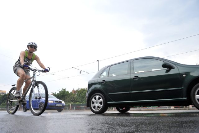 I cyklista je řidič | foto: Filip Jandourek