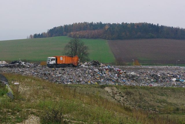 Skládka komunálního odpadu  (ilustrační foto) | foto: Miroslav Kobza,  Český rozhlas