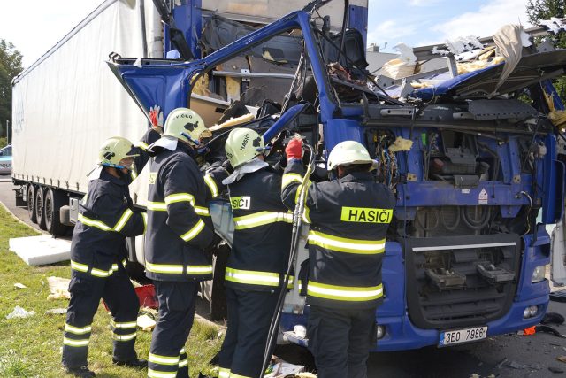 Zásah u požáru kabiny kamionu | foto:  SDH Jevíčko