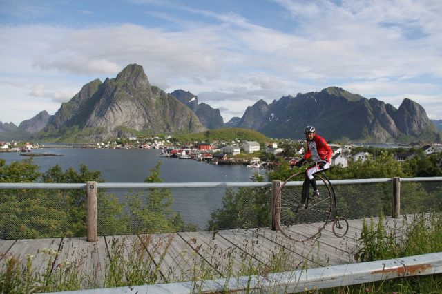 Ivan Burkert při cestě po Skandinávii na vysokém kole | foto: Ivan Burkert