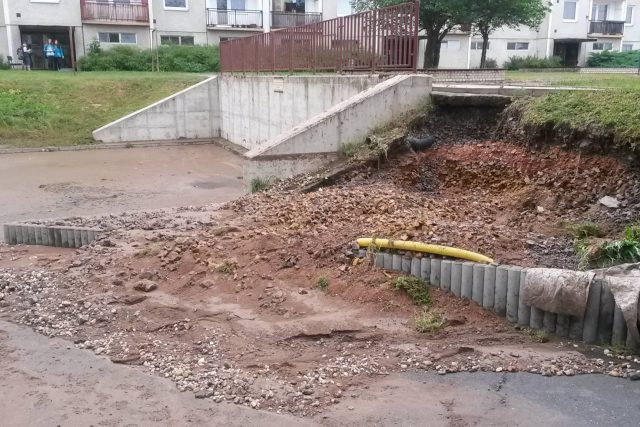 Sídliště Na Šancích v Chrudimi po záplavě v červnu 2015 | foto: Josef Kopecký,  Český rozhlas