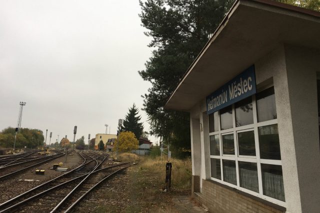 Že by se na koleje mezi Chrudimí a Heřmanovým Městcem vrátily vlaky,  není pravděpodobné | foto: Josef Kopecký,  Český rozhlas