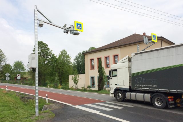 Úsekový radar v Třebovicích | foto: Josef Ženatý,  Český rozhlas