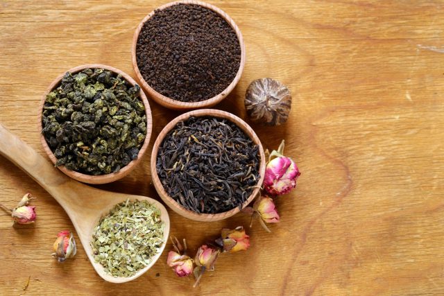 Různé druhy sypaného čaje | foto: Fotobanka Profimedia