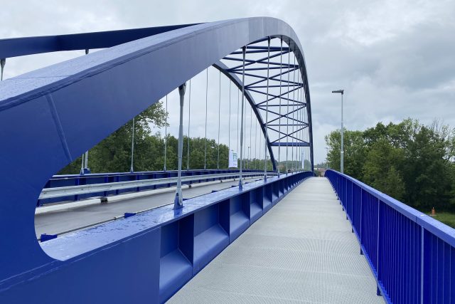 Most přes řeku Labe mezi obcemi Mělice a Valy | foto: Ondřej Wolf,  Český rozhlas