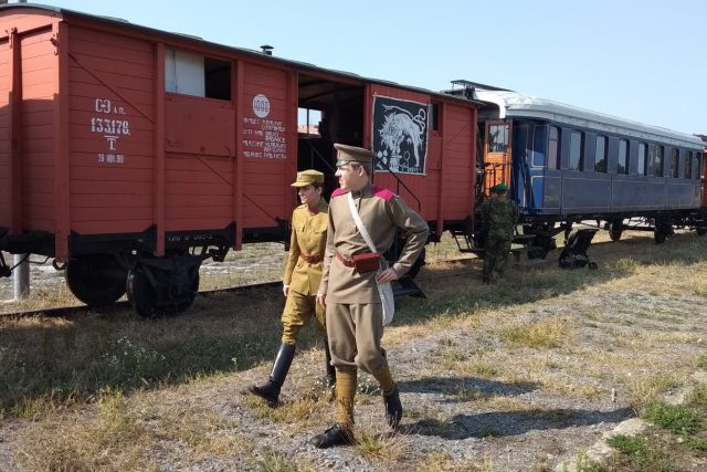 Jde o repliky různých typů vozů,  které legionáři používali v bojích na Sibiři v letech 1918-1920 | foto: Tomáš Fránek,  Český rozhlas