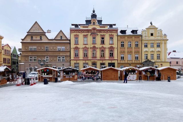 Adventní trhy na Resselově náměstí v Chrudimi | foto: Josef Kopecký,  Český rozhlas