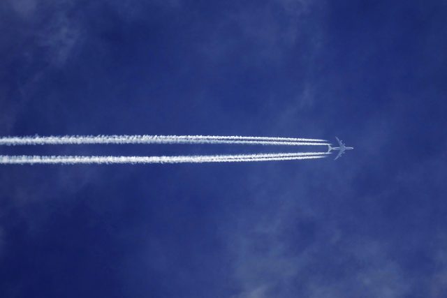 Letadlo na obloze | foto: Pexels .com,  Pexels
