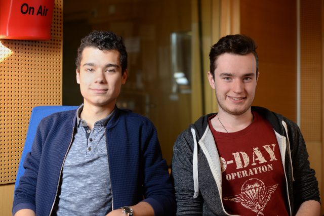 Studenti holického gymnázia Filip Moučka a Manuel Monteiro | foto: Honza Ptáček,  Český rozhlas