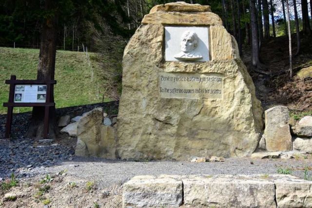 Památník Charlotty G. Masarykové ve Vsetínských Beskydech | foto: Zdeněk  Urbanovský
