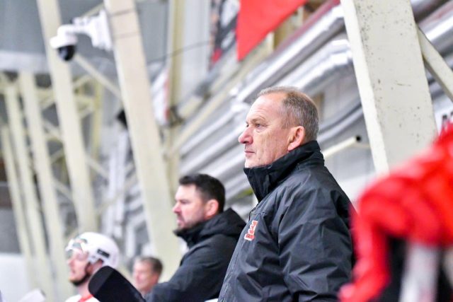 Hlavní trenér „B“ týmu Václav Baďouček | foto: Ladislav Adámek,  HC Dynamo Pardubice