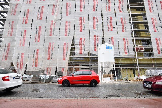 Stavba bytového domu v ulici Na Spravedlnosti | foto: Honza Ptáček,  Český rozhlas