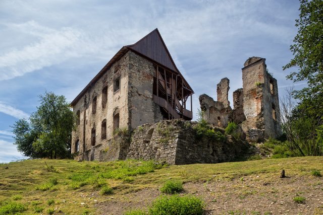 Část hradu Košumberk  | foto: Archiv Města Luže