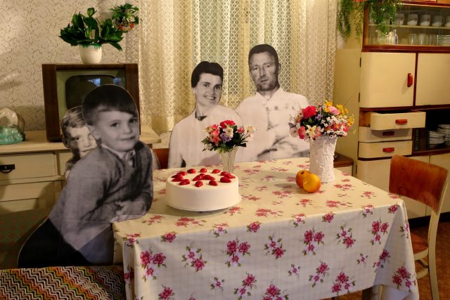 Expozice kuchyně 50. let vznikla podle autentické rodinné fotografie | foto: Tereza Brázdová,  Český rozhlas