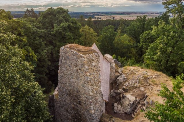 Nadšenci vrací Rabštejnku původní podobu | foto: Vít Novák