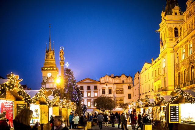 Vánoční atmosféra na Pernštýnském náměstí v Pardubicích | foto: město Pardubice