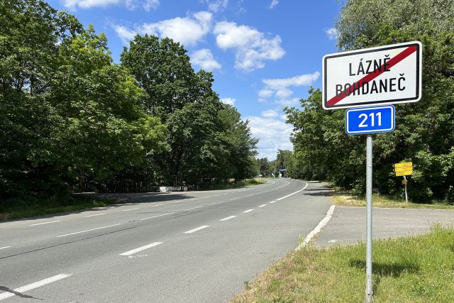 Výpadovka z Lázní Bohdaneč na Chlumec nad Cidlinou a dálnici D11 | foto: Ondřej Wolf,  Český rozhlas