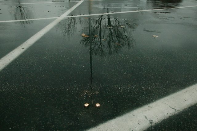 Na novém parkovišti v Litomyšli voda nestojí,  vsakuje se  (ilustrační foto) | foto: Profimedia