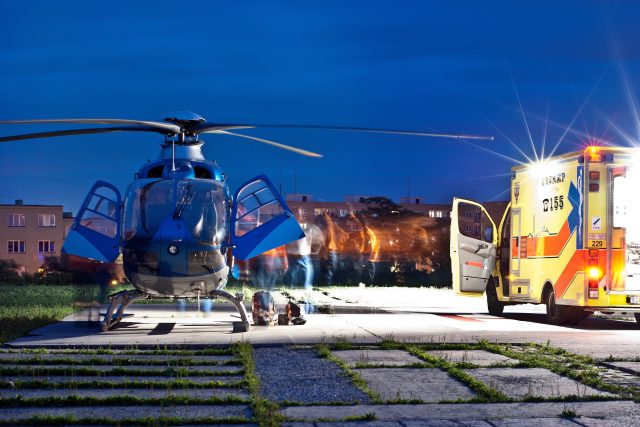 Vrtulník letecké záchranné služby na heliportu  (ilustrační foto) | foto: Profimedia