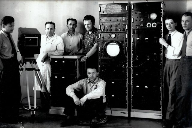 První televizní souprava Tesly z roku 1947 | foto: Archiv Jiřího Markse