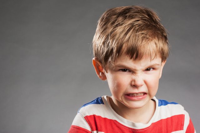 Vzteklé dítě,  vzdor,  naštvané,  agresivní | foto: Fotobanka Profimedia