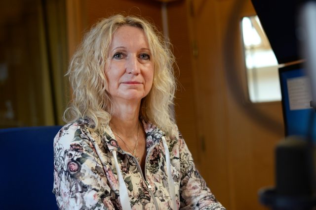 Nevidomá masérka Jana Štrochová | foto: Jan Ptáček,  Český rozhlas