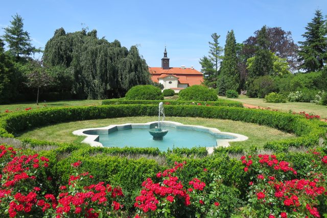 Vodotrysk v parku nedaleko zámku | foto: Jitka Slezáková,  Český rozhlas