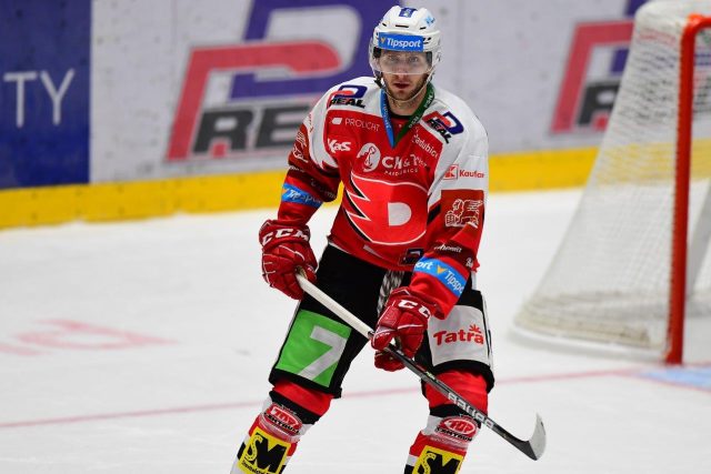 Pardubický hokejový obránce Juraj Mikúš | foto: Ladislav Adámek,  HC Dynamo Pardubice