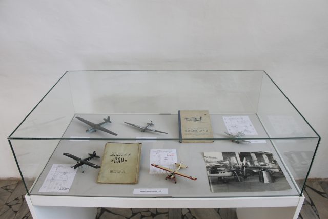 Orlické muzeum otevřelo výstavu,  která se věnuje letecké výrobě na Choceňsku | foto: Orlické muzeum v Chocni