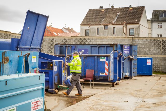 Sběrný dvůr  (ilustrační foto) | foto: Petr Lundák,  MAFRA / Profimedia