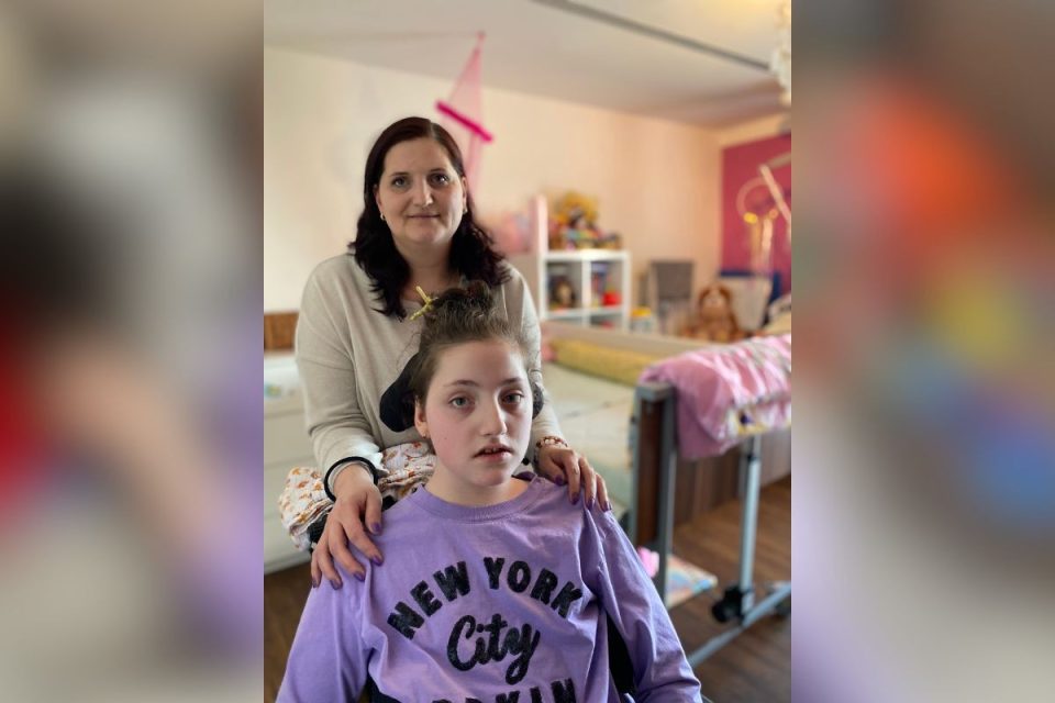 Patnáctiletá Míša,  která má vzácné onemocnění AADC | foto: Veronika Hlaváčová,  Český rozhlas