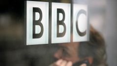 Logo britské rozhlasové a televizní společnosti BBC. Ilustrační foto.